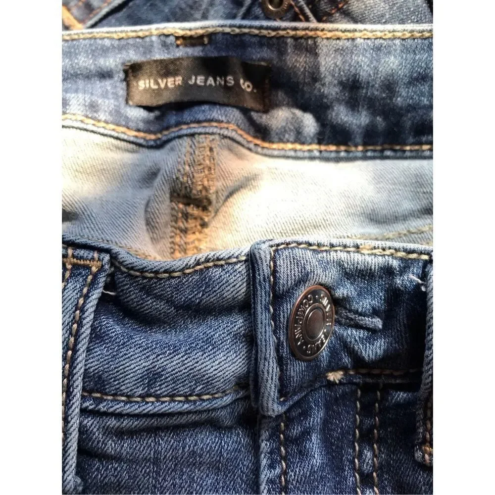 Silver suki Jean Capri Size 28 blue denim distressed cotton blend
